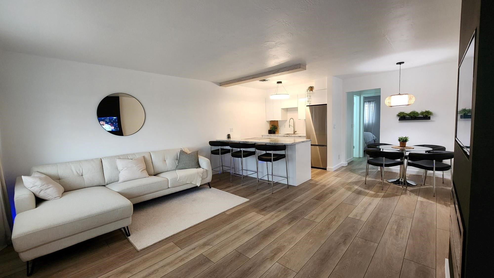 Foto de propiedad en 1015 SW 11th Avenue 14K, Hallandale Beach, FL 33009 Hallandale Beach con MLS# 