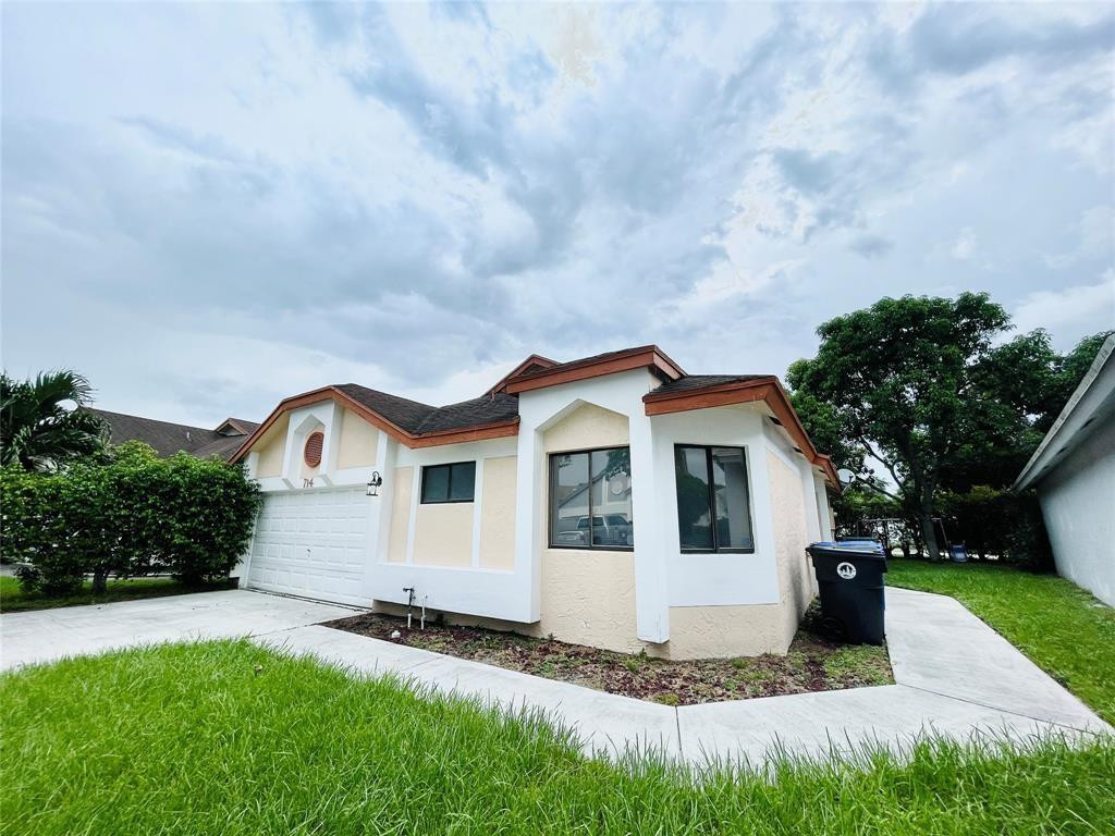 Foto de propiedad en  North Lauderdale con MLS# 
