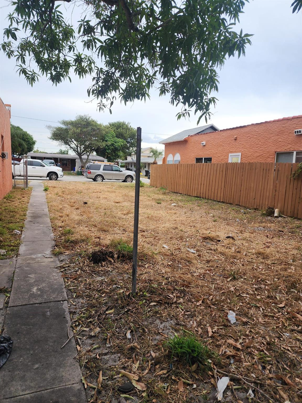 Foto de propiedad en 407 N H Street, Lake Worth Beach, FL 33460 Lake Worth Beach con MLS# 
