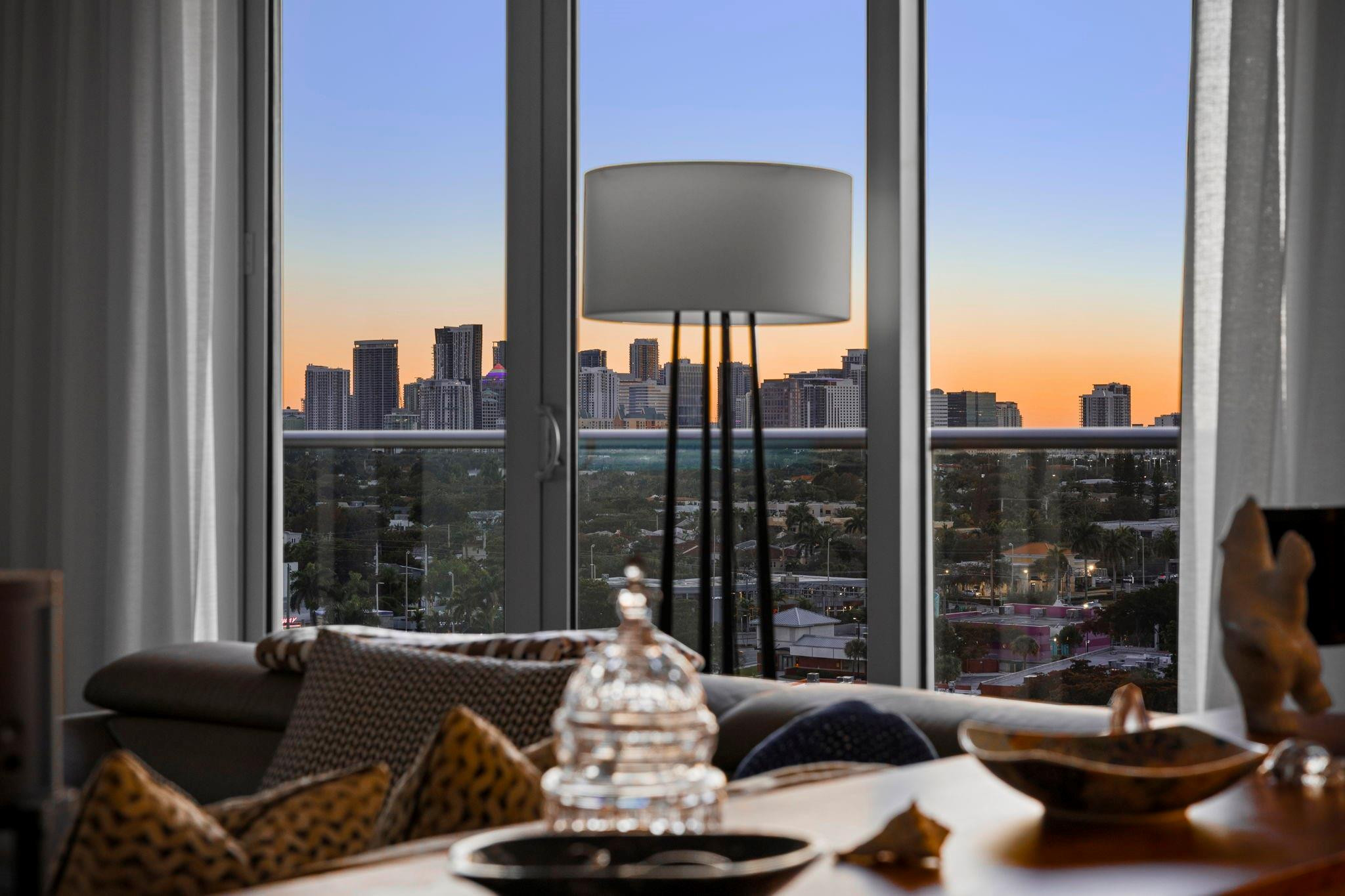Foto de propiedad en 1180 N Federal Highway 1203, Fort Lauderdale, FL 33304 Fort Lauderdale con MLS# 