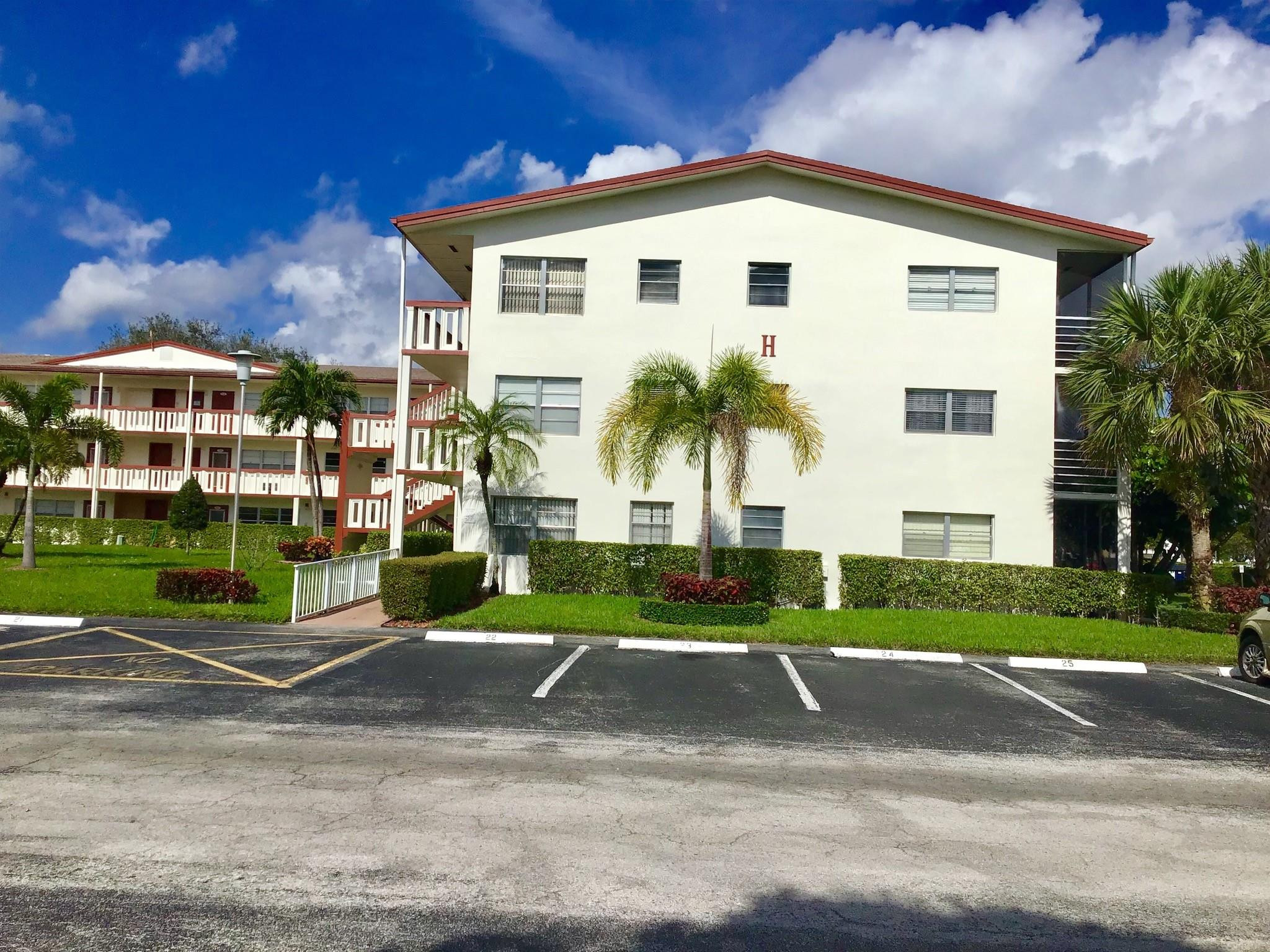 Foto de propiedad en 308 Brighton H 308, Boca Raton, FL 33434 Boca Raton con MLS# 