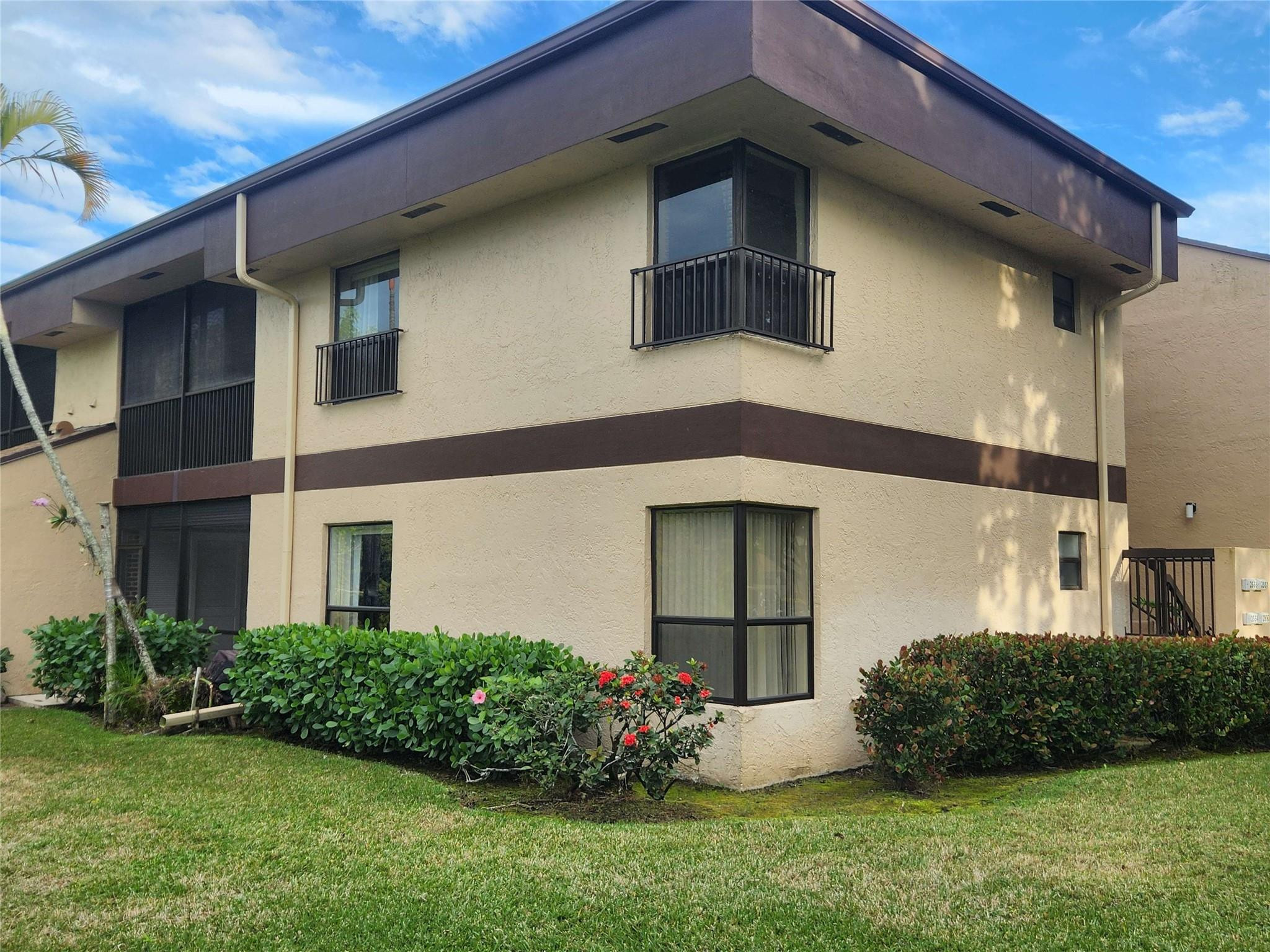 Foto de propiedad en 2664 Carambola Cirn 1748, Coconut Creek, FL 33066 Coconut Creek con MLS# 