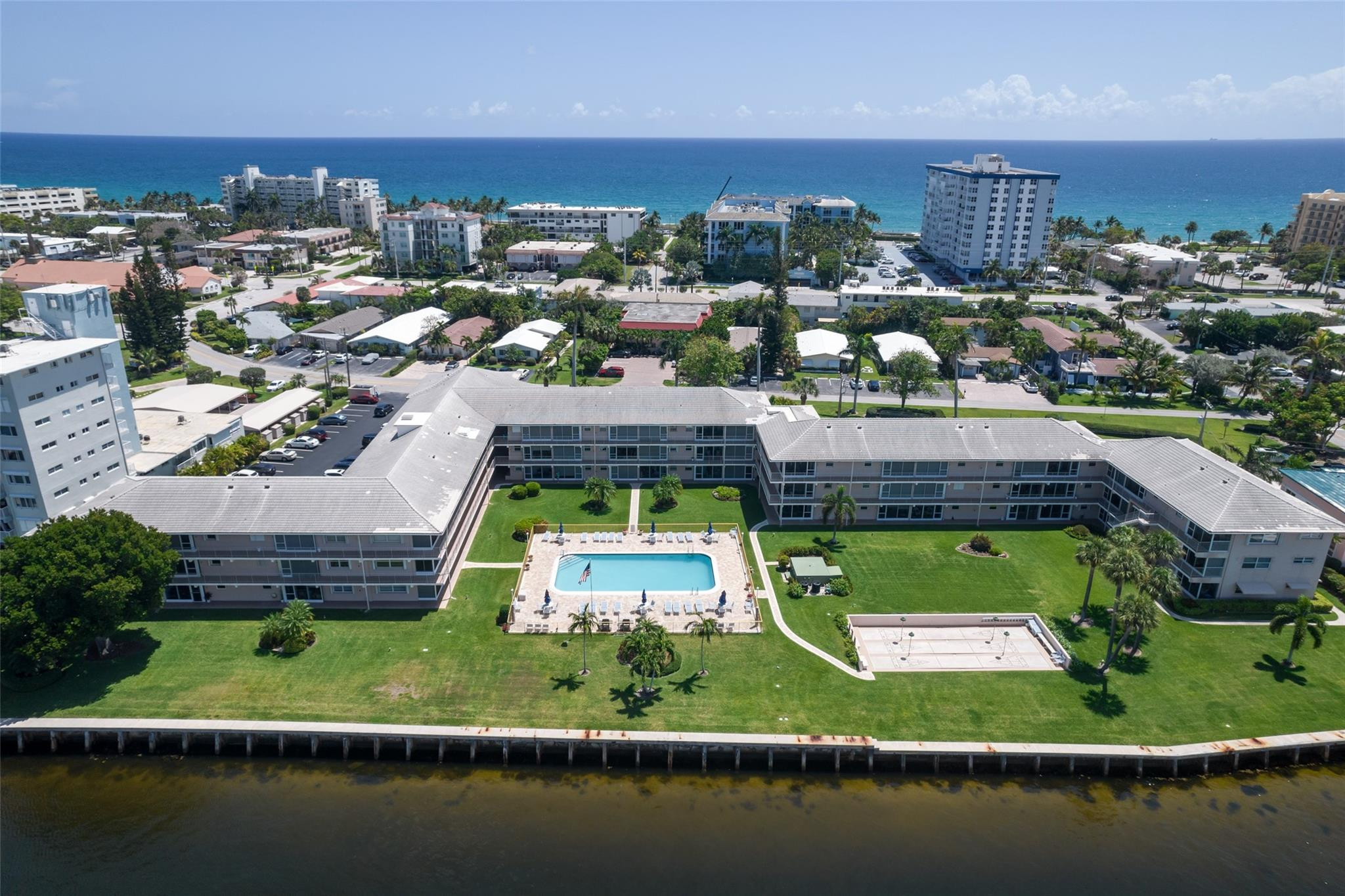 Foto de propiedad en 745 SE 19th Avenue 138, Deerfield Beach, FL 33441 Deerfield Beach con MLS# 