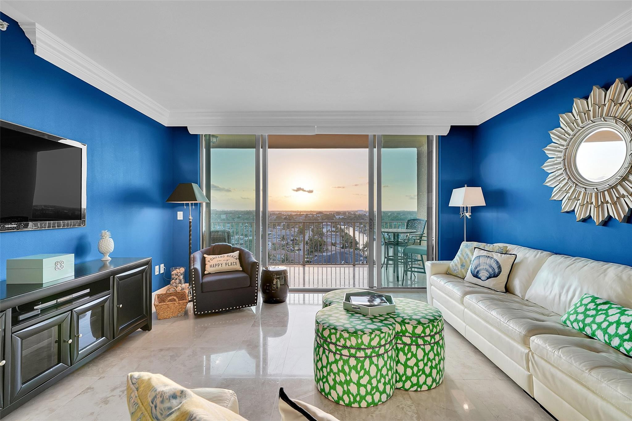 Foto de propiedad en 821 N Riverside Drive Ph2, Pompano Beach, FL 33062 Pompano Beach con MLS# 