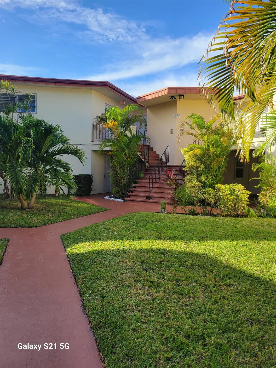 Foto de propiedad en 1619 NE Miami Gardens Drive 242, North Miami Beach, FL 33179 North Miami Beach con MLS# 