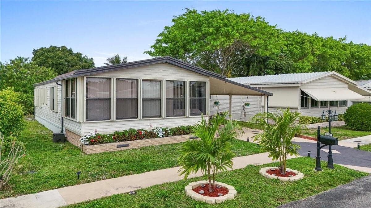 Foto de propiedad en 5343 NW 4th Terrace, Deerfield Beach, FL 33064 Deerfield Beach con MLS# 