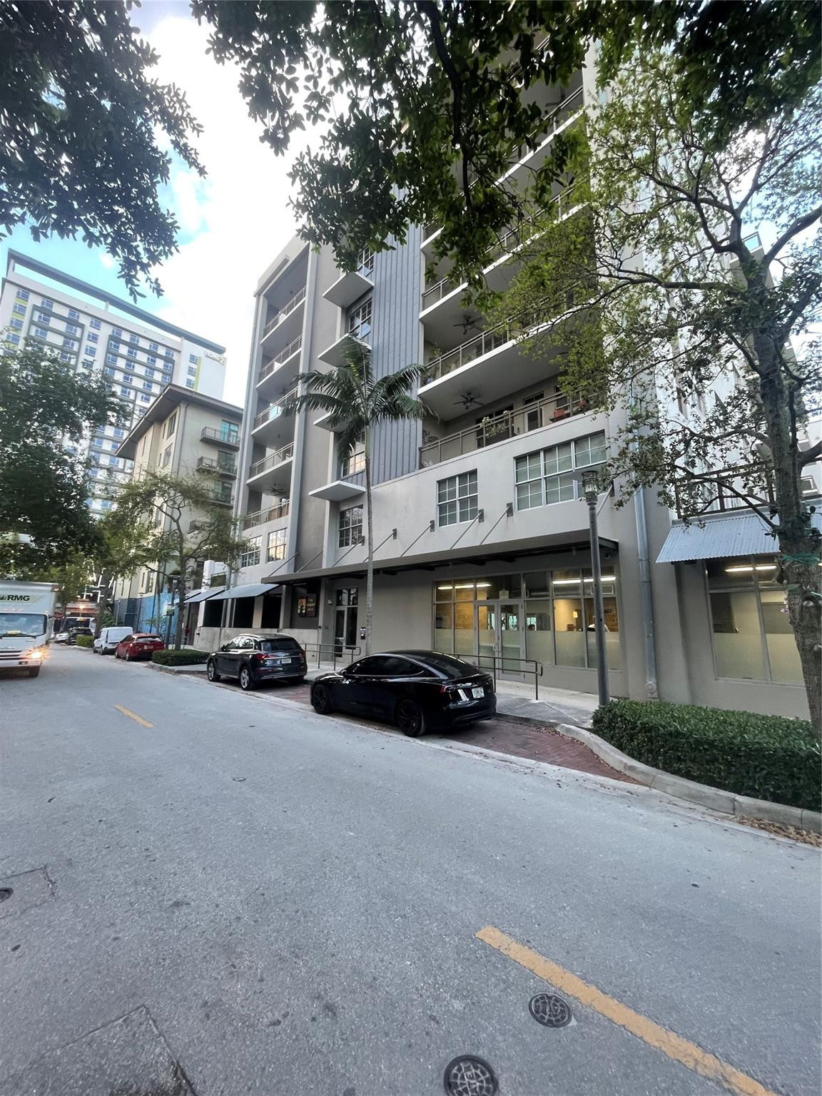 Foto de propiedad en 411 NW 1st Avenue 404, Fort Lauderdale, FL 33301 Fort Lauderdale con MLS# 