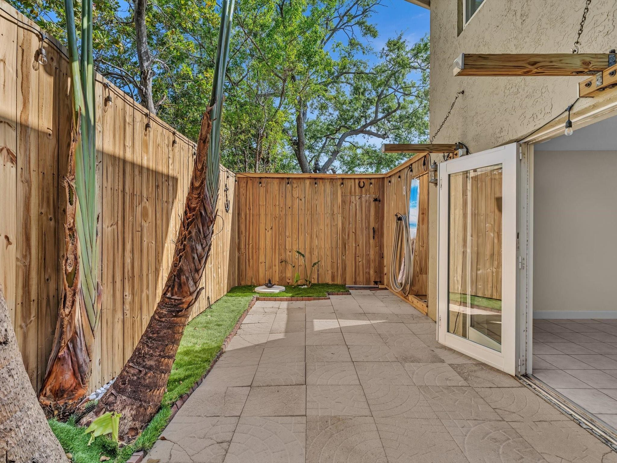 Foto de propiedad en 499 SE 13th Street 8e, Fort Lauderdale, FL 33316 Fort Lauderdale con MLS# 
