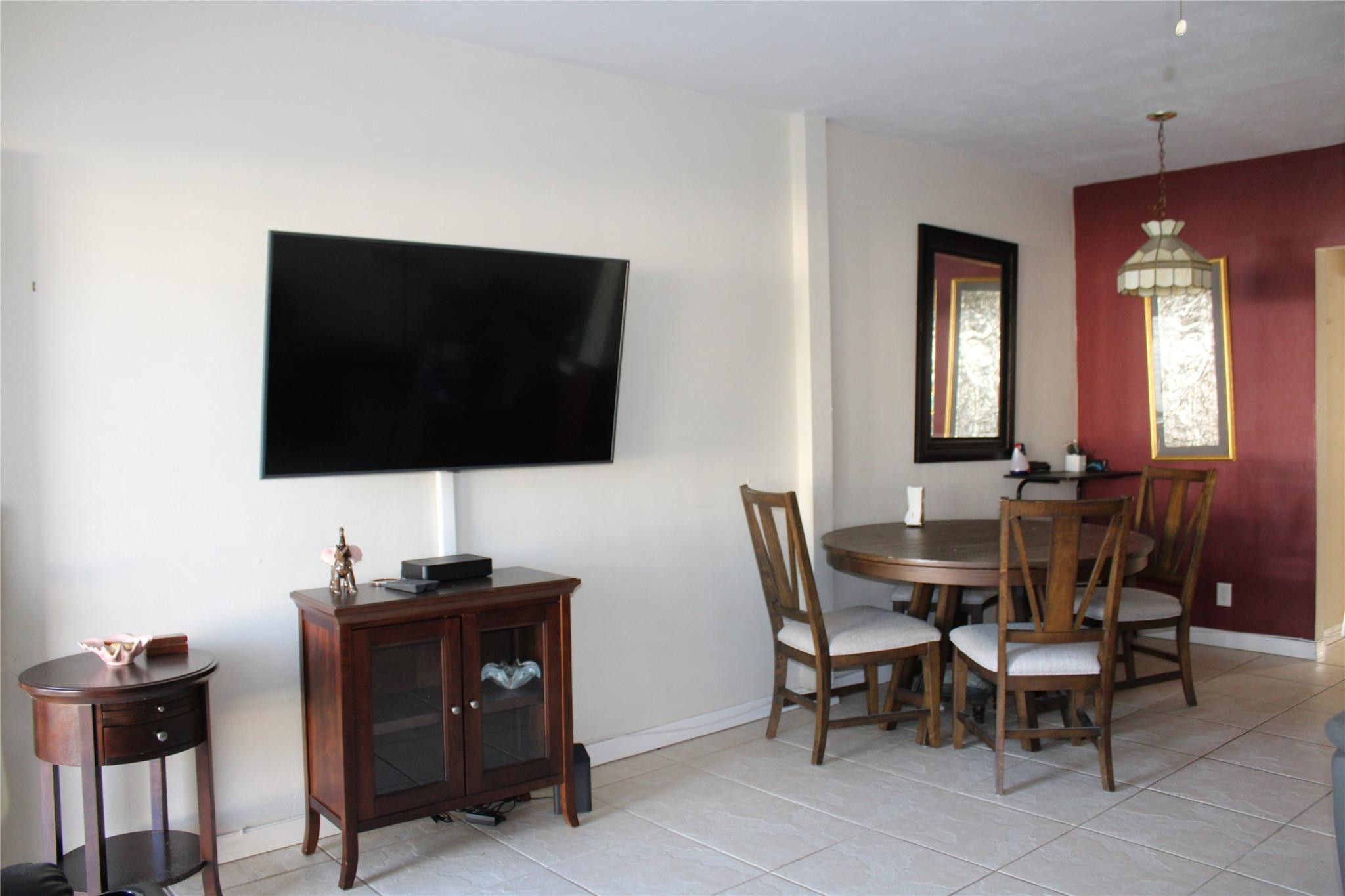 Vendido 900 SW 11th Avenue 5C, Hallandale Beach, FL 33009, Hallandale Beach, FL 33009