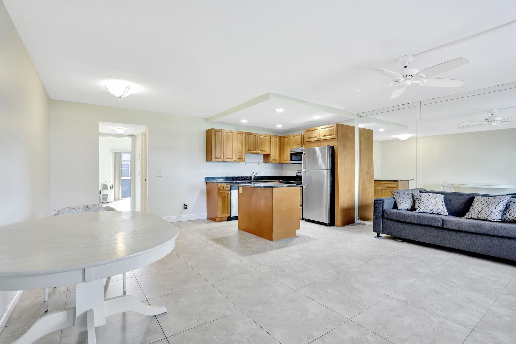 Vendido 275 Markham M 275, Deerfield Beach, FL 33442, Deerfield Beach, FL 33442