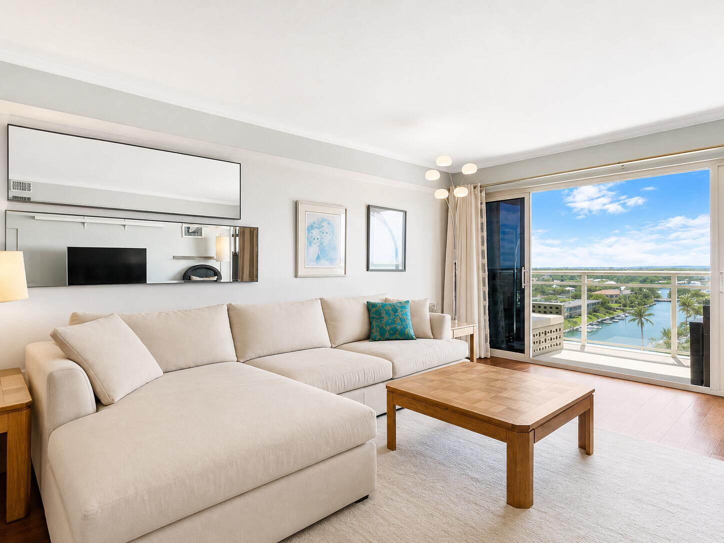 Foto de propiedad en 1160 Hillsboro Mile 903, Hillsboro Beach, FL 33062 Hillsboro Beach con MLS# 