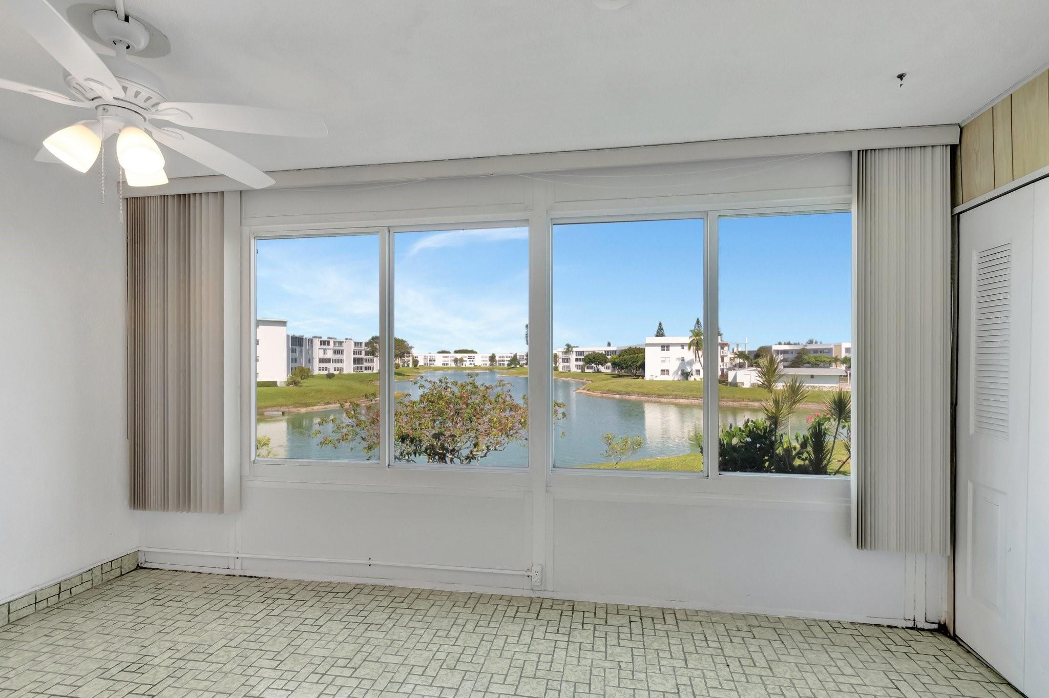 Foto de propiedad en 267 Wellington J 267, West Palm Beach, FL 33417 West Palm Beach con MLS# 