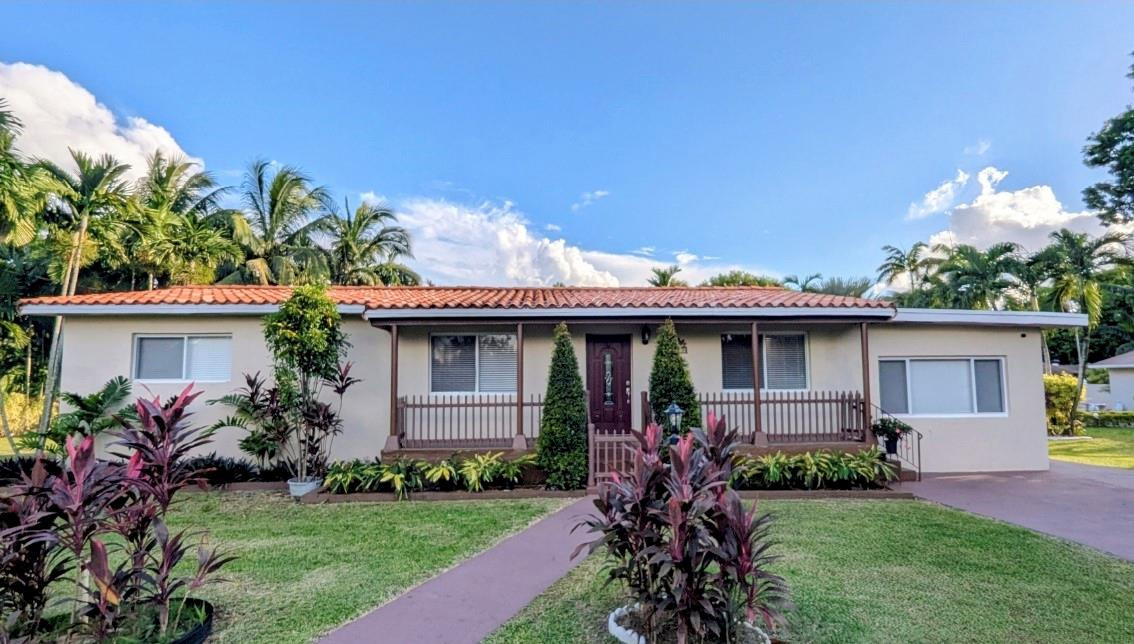 Vendido 12200 SW 51st Street, Miami, FL 33175, Miami, FL 33175