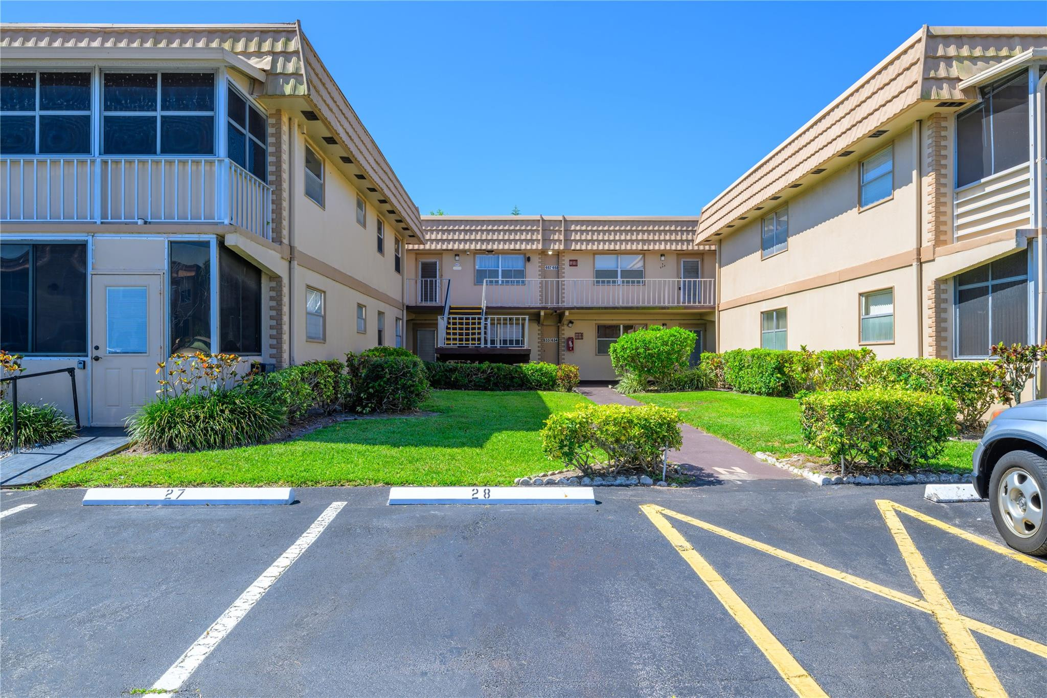 Foto de propiedad en 633 Brittany 633, Delray Beach, FL 33446 Delray Beach con MLS# 