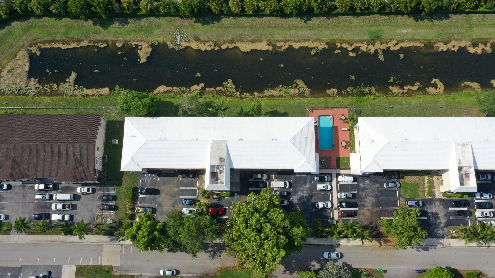 Foto de propiedad en 8821 NW 38th Drive 205a, Coral Springs, FL 33065 Coral Springs con MLS# 