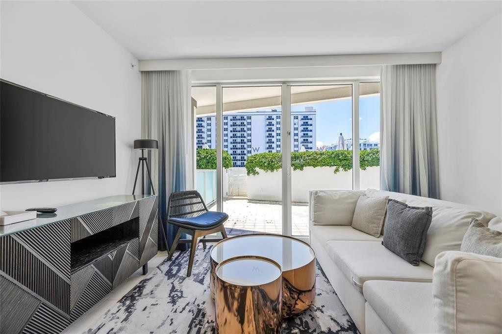 Foto de propiedad en 3101 Bayshore Drive 501, Fort Lauderdale, FL 33304 Fort Lauderdale con MLS# 