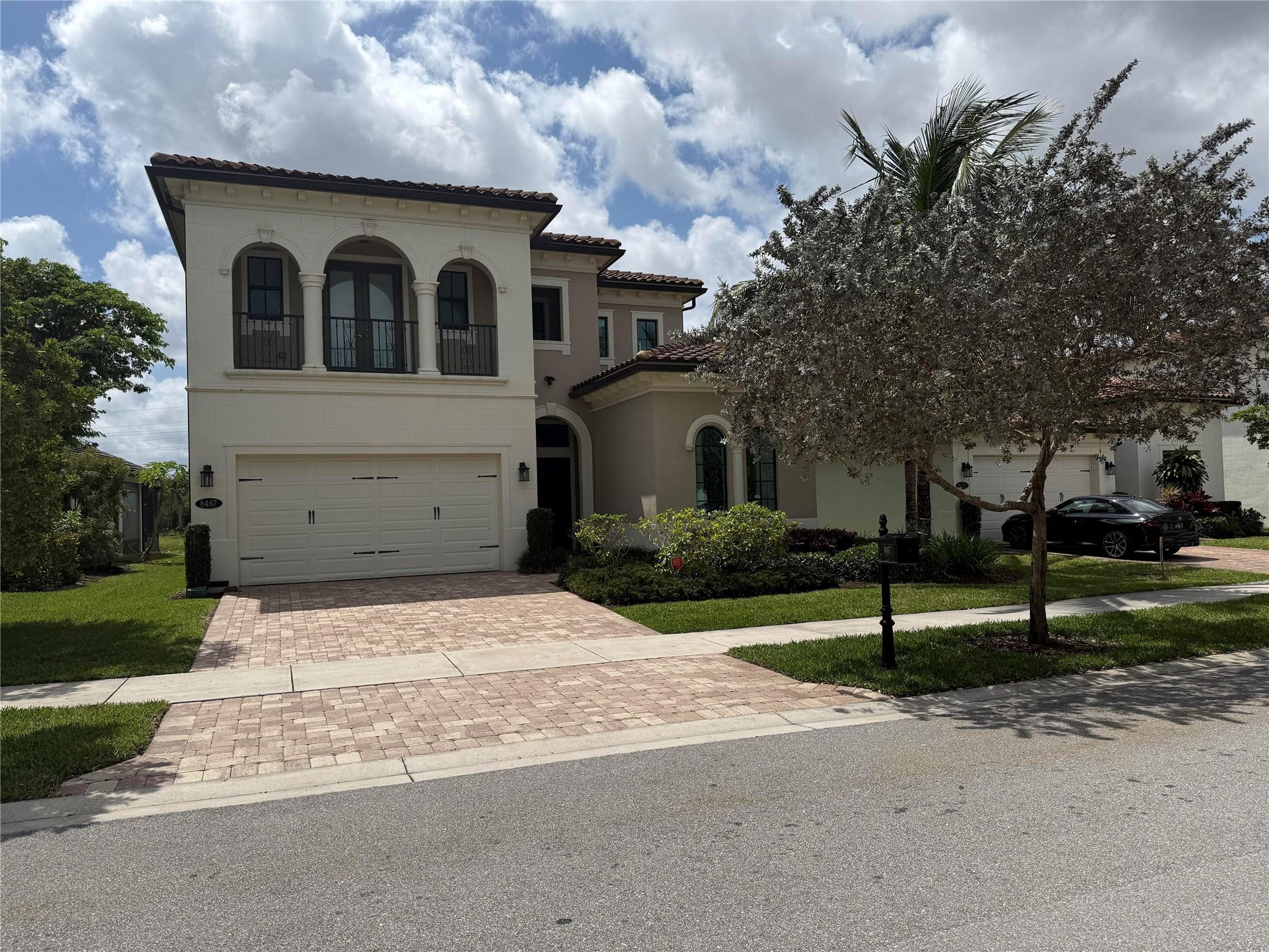 Foto de propiedad en 8467 Grand Prix Lane, Boynton Beach, FL 33472 Boynton Beach con MLS# 