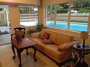 Foto de propiedad en 236 E 56th Street, Hialeah, FL 33013 Hialeah con MLS# 