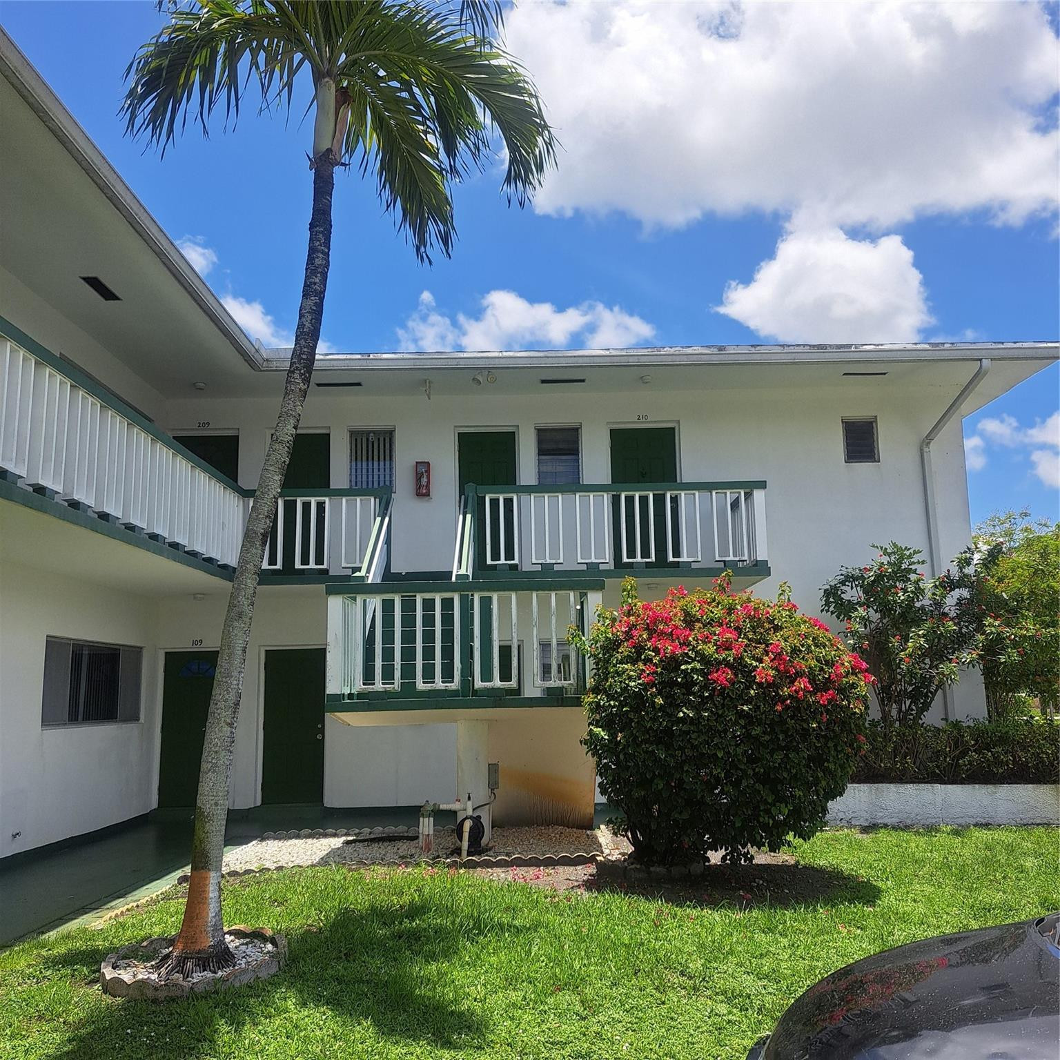 Foto de propiedad en 6730 Arbor Drive 210, Miramar, FL 33023 Miramar con MLS# 