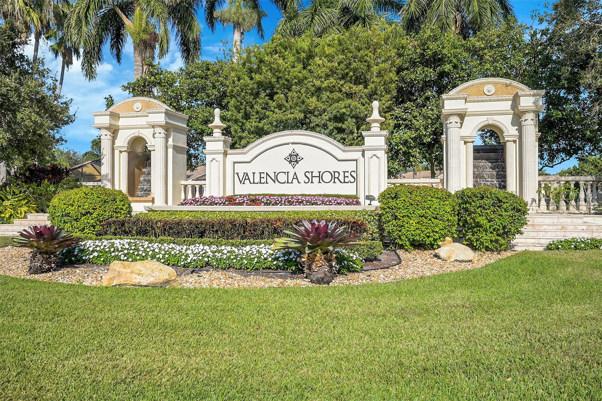 Foto de propiedad en 7756 Kingsley Palm Terrace, Lake Worth, FL 33467 Lake Worth con MLS# 