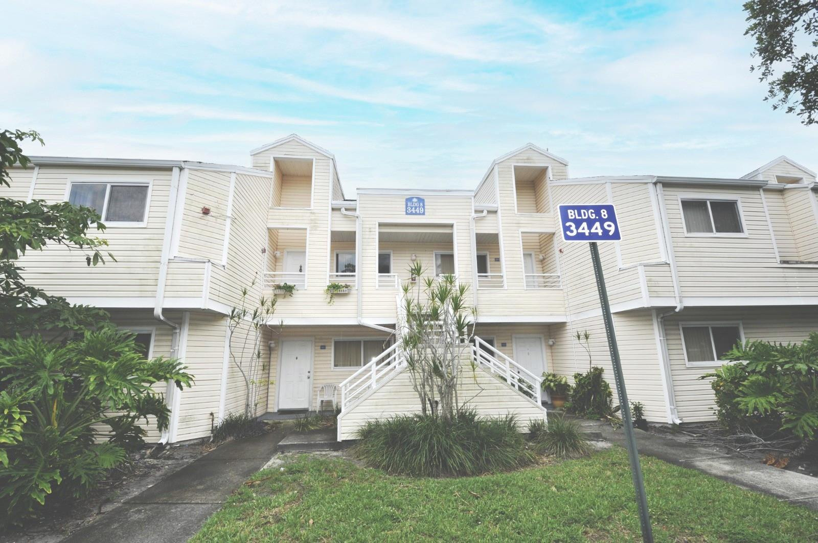 Foto de propiedad en 3449 NW 44th Street 202, Lauderdale Lakes, FL 33309 Lauderdale Lakes con MLS# 