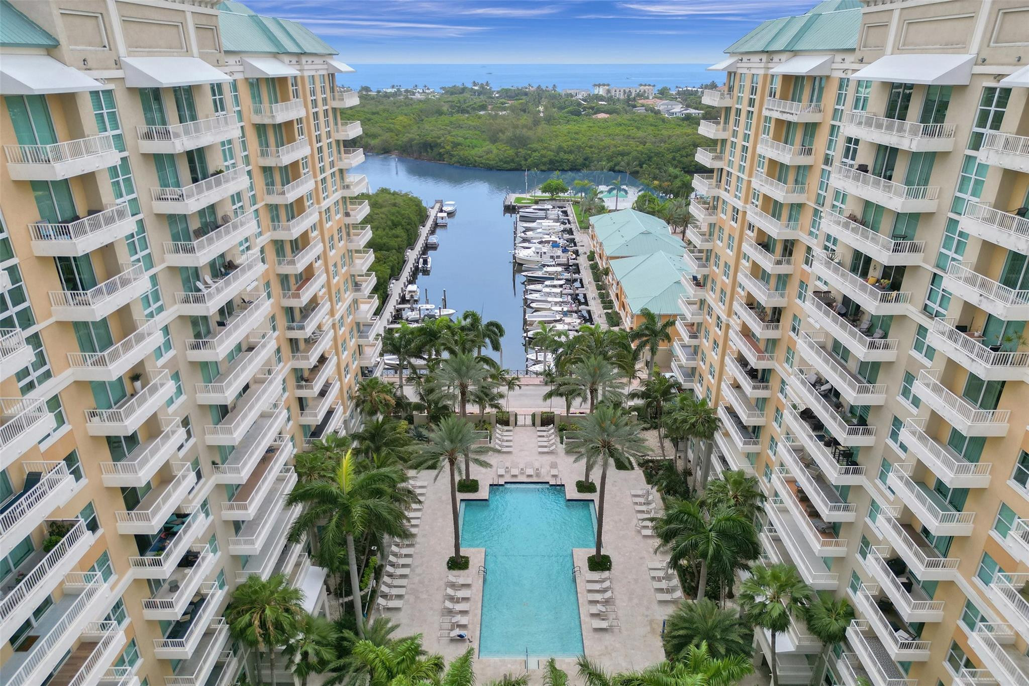 Foto de propiedad en 700 E Boynton Beach Boulevard 406, Boynton Beach, FL 33435 Boynton Beach con MLS# 