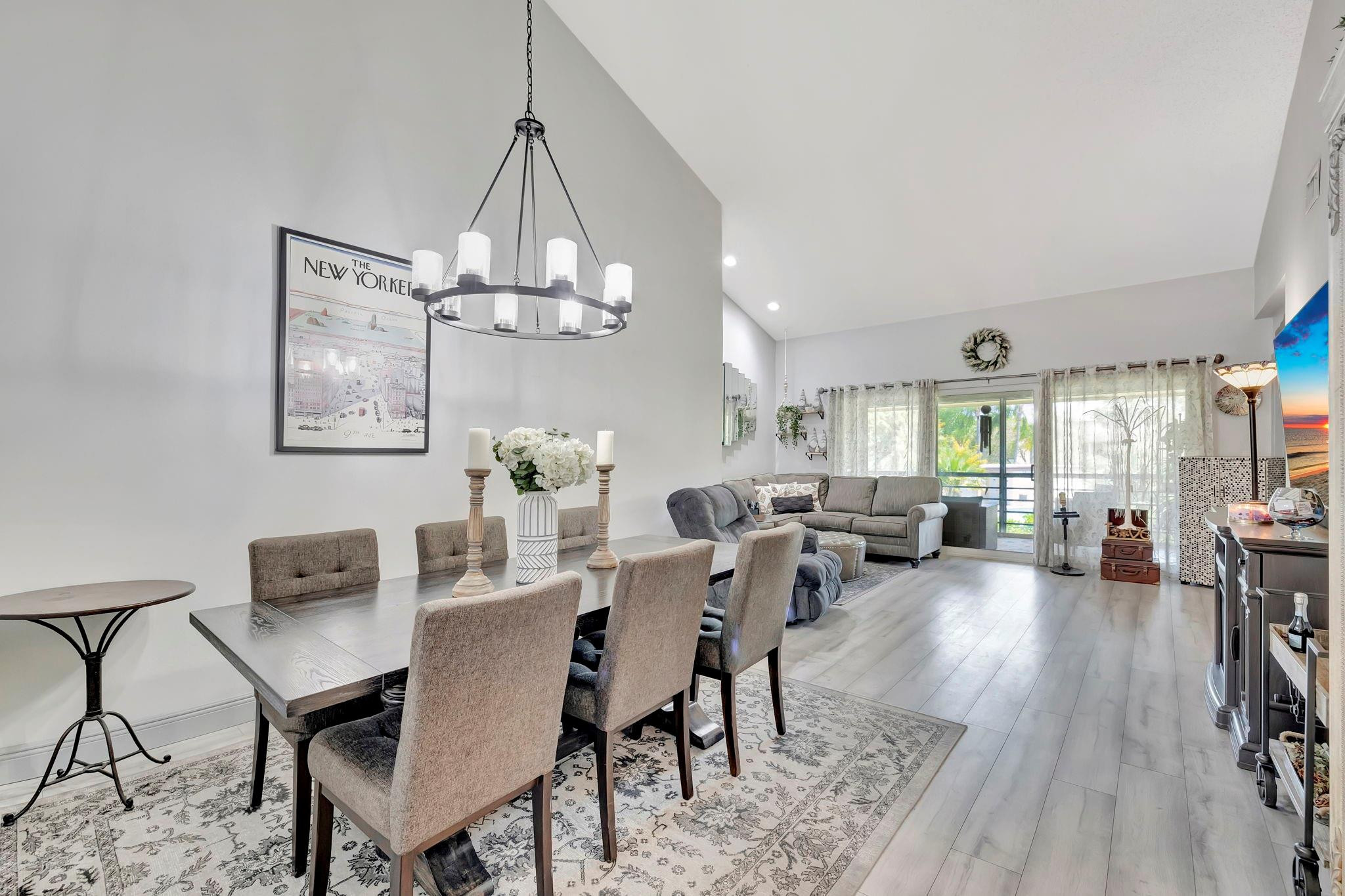 Foto de propiedad en 8799 Holly Court 202, Tamarac, FL 33321 Tamarac con MLS# 