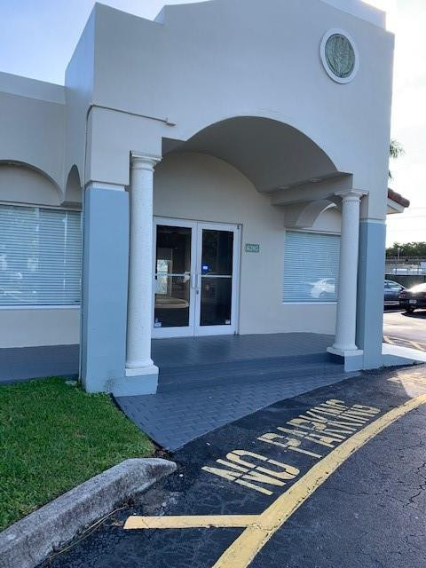 Foto de propiedad en 6201 N University Drive, Tamarac, FL 33321 Tamarac con MLS# 