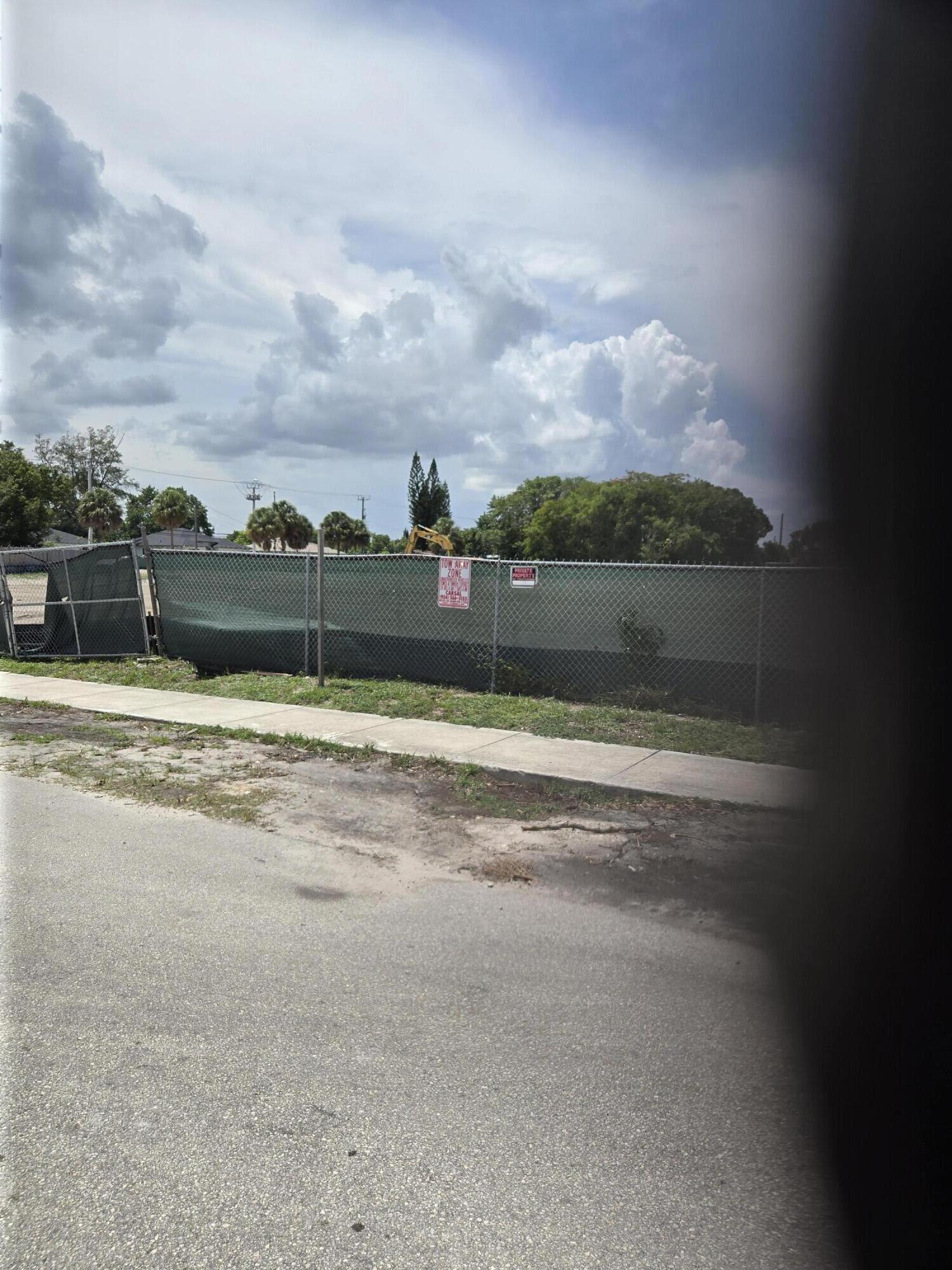 Foto de propiedad en 17925 NW 316th Street, Okeechobee, FL 34972 Okeechobee con MLS# 