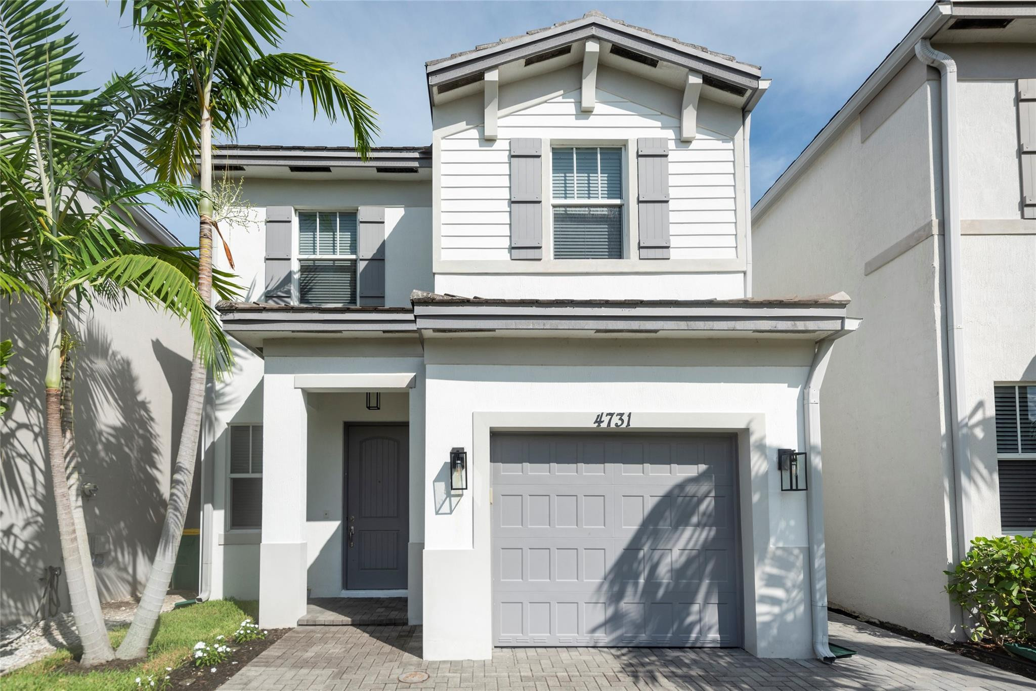 Foto de propiedad en 4731 NW 48th Terrace, Tamarac, FL 33319 Tamarac con MLS# 