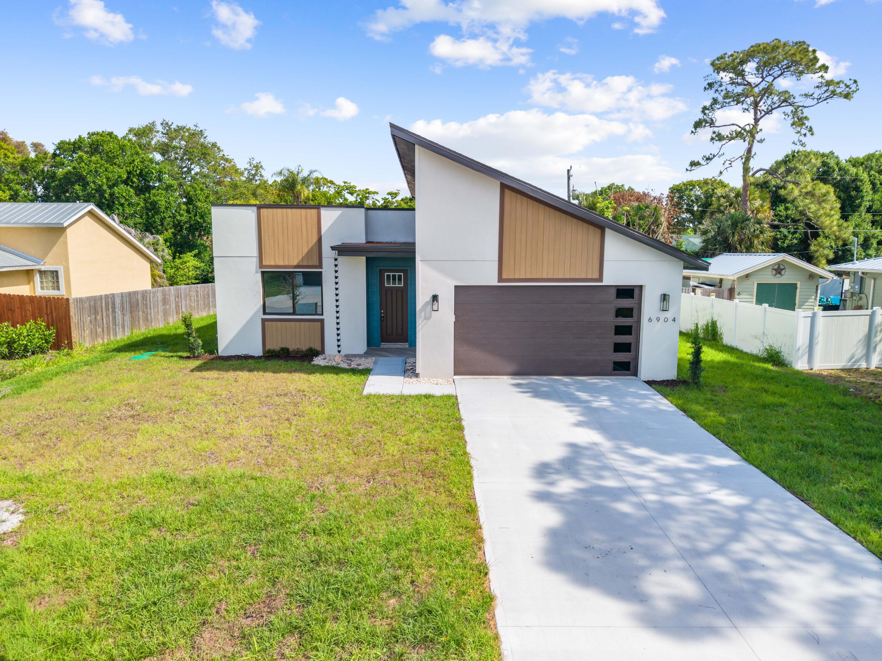 Foto de propiedad en 6904 Salerno Road, Fort Pierce, FL 34951 Fort Pierce con MLS# 