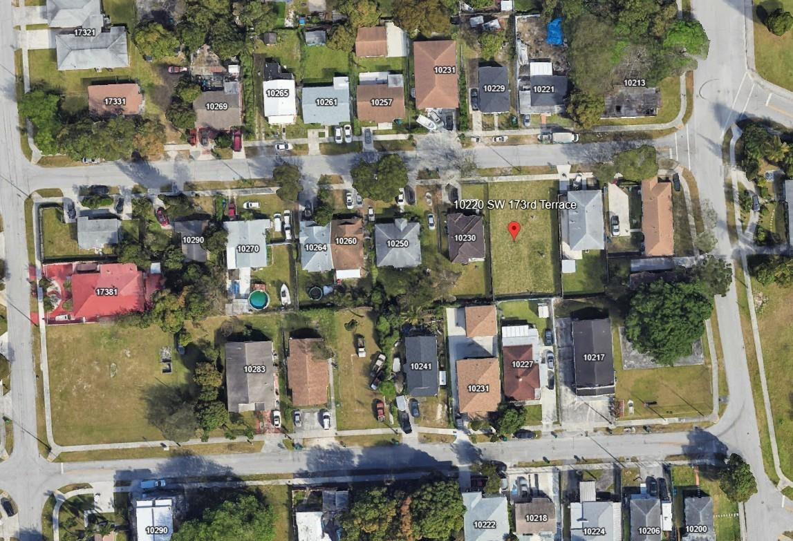Foto de propiedad en 10220 SW 173rd Terrace, Miami, FL 33157 Miami con MLS# 