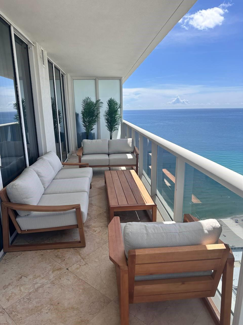 En Renta 1830 S Ocean Drive 2406, Hallandale Beach, FL 33009, Hallandale Beach, FL 33009