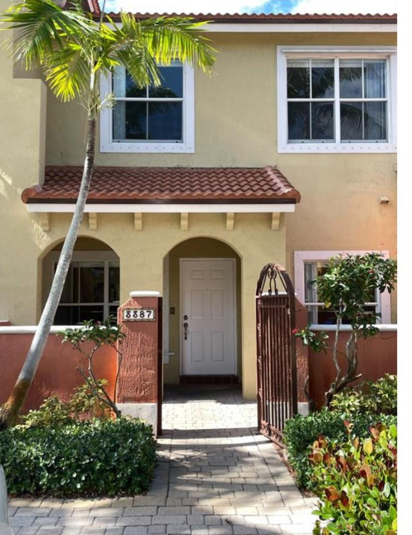 Alquilada 3389 Merrick Court, Pompano Beach, FL 33063, Pompano Beach, FL 33063
