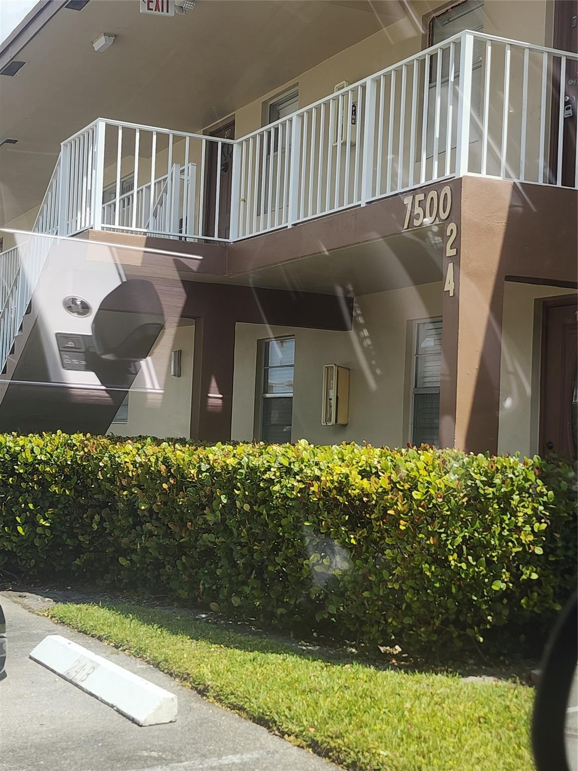 Foto de propiedad en 7500 NW 4th Place, Margate, FL 33063 Margate con MLS# 
