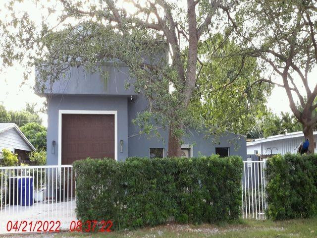 Foto de propiedad en 810 SW 10th Terrace, Fort Lauderdale, FL 33315 Fort Lauderdale con MLS# 