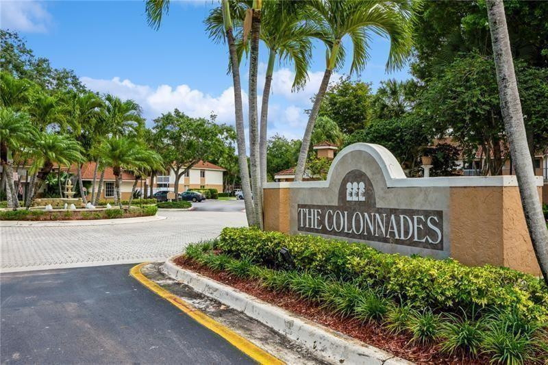 Foto de propiedad en 715 NW 92nd Avenue 715, Plantation, FL 33324 Plantation con MLS# 