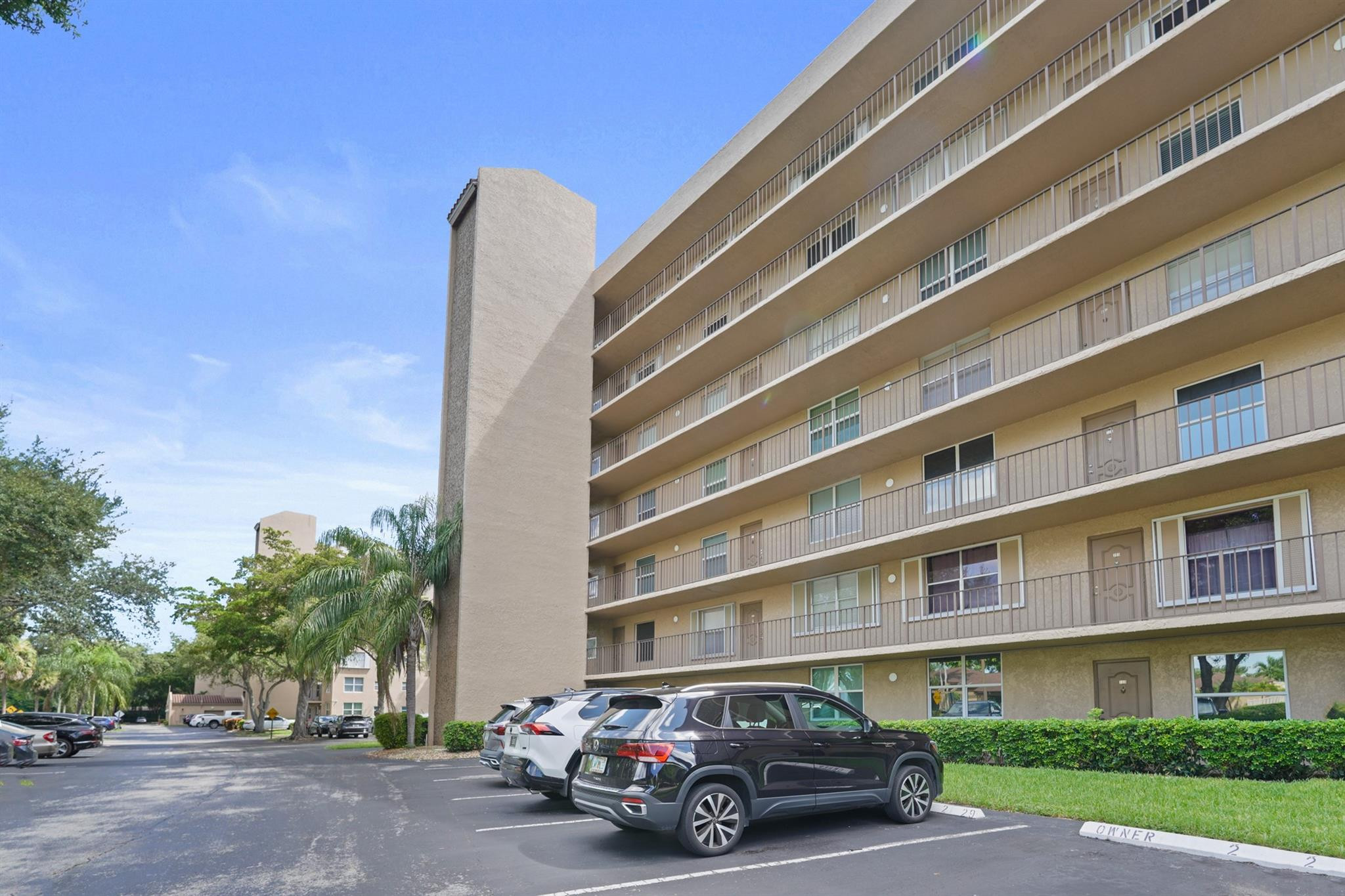 Foto de propiedad en 4550 NW 18th Avenue 301, Deerfield Beach, FL 33064 Deerfield Beach con MLS# 
