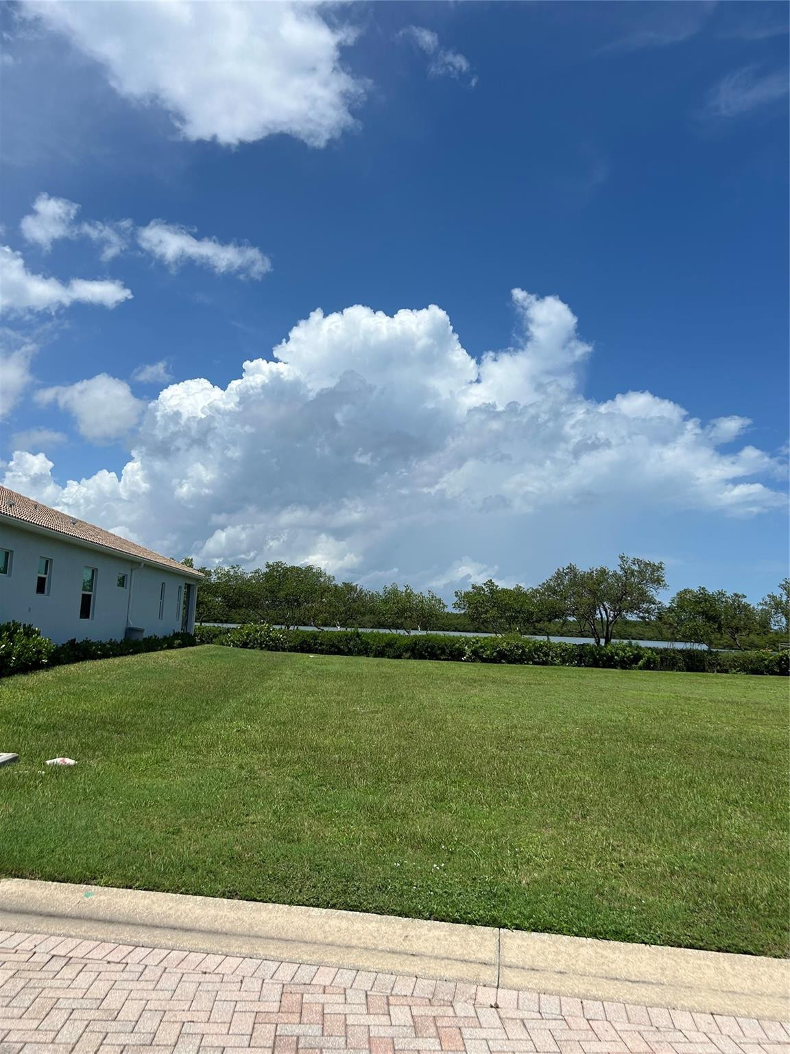Foto de propiedad en 1920 Lynx Drive, Hutchinson Island, FL 34949 Hutchinson Island con MLS# 