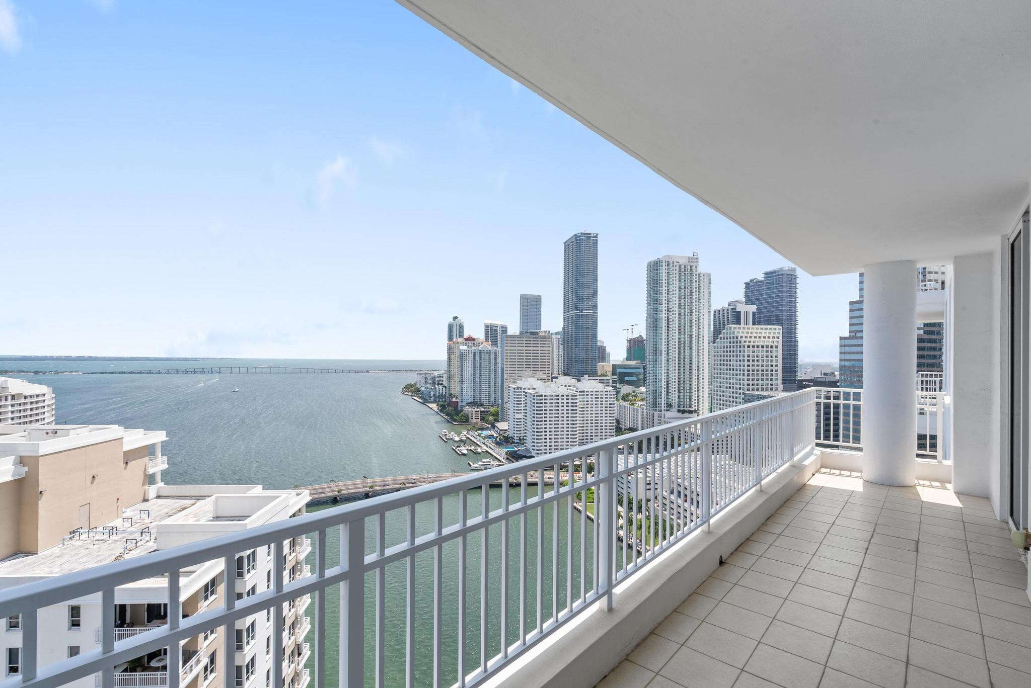 Foto de propiedad en 801 Brickell Key Boulevard 2903, Miami, FL 33131 Miami con MLS# 