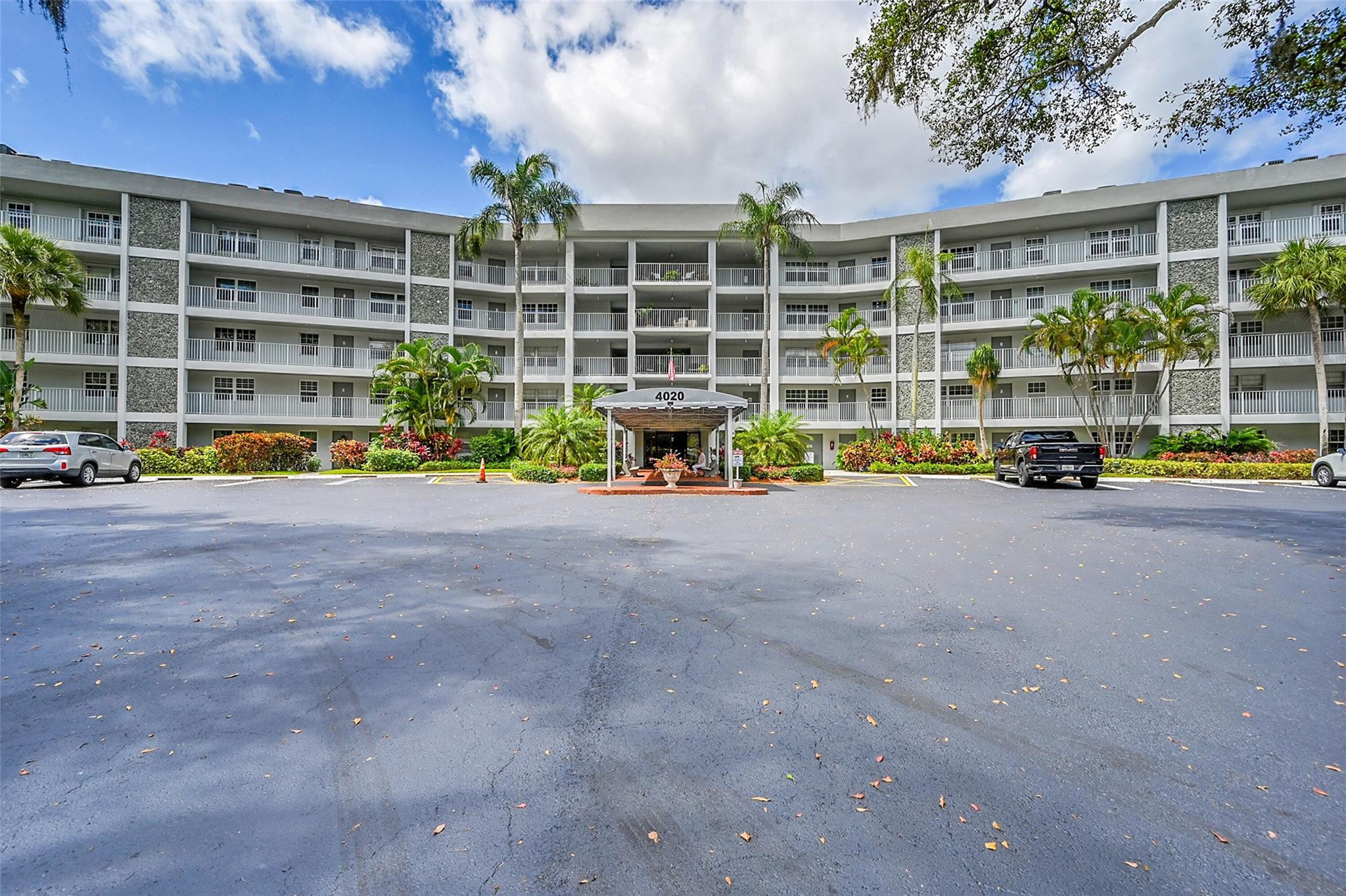 Alquilada 4020 W Palm Aire Drive 503, Pompano Beach, FL 33069, Pompano Beach, FL 33069