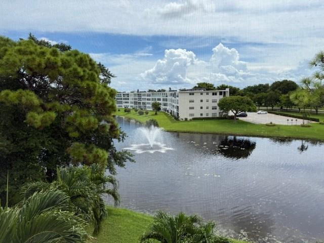 Foto de propiedad en 408 Grantham A 408, Deerfield Beach, FL 33442 Deerfield Beach con MLS# 
