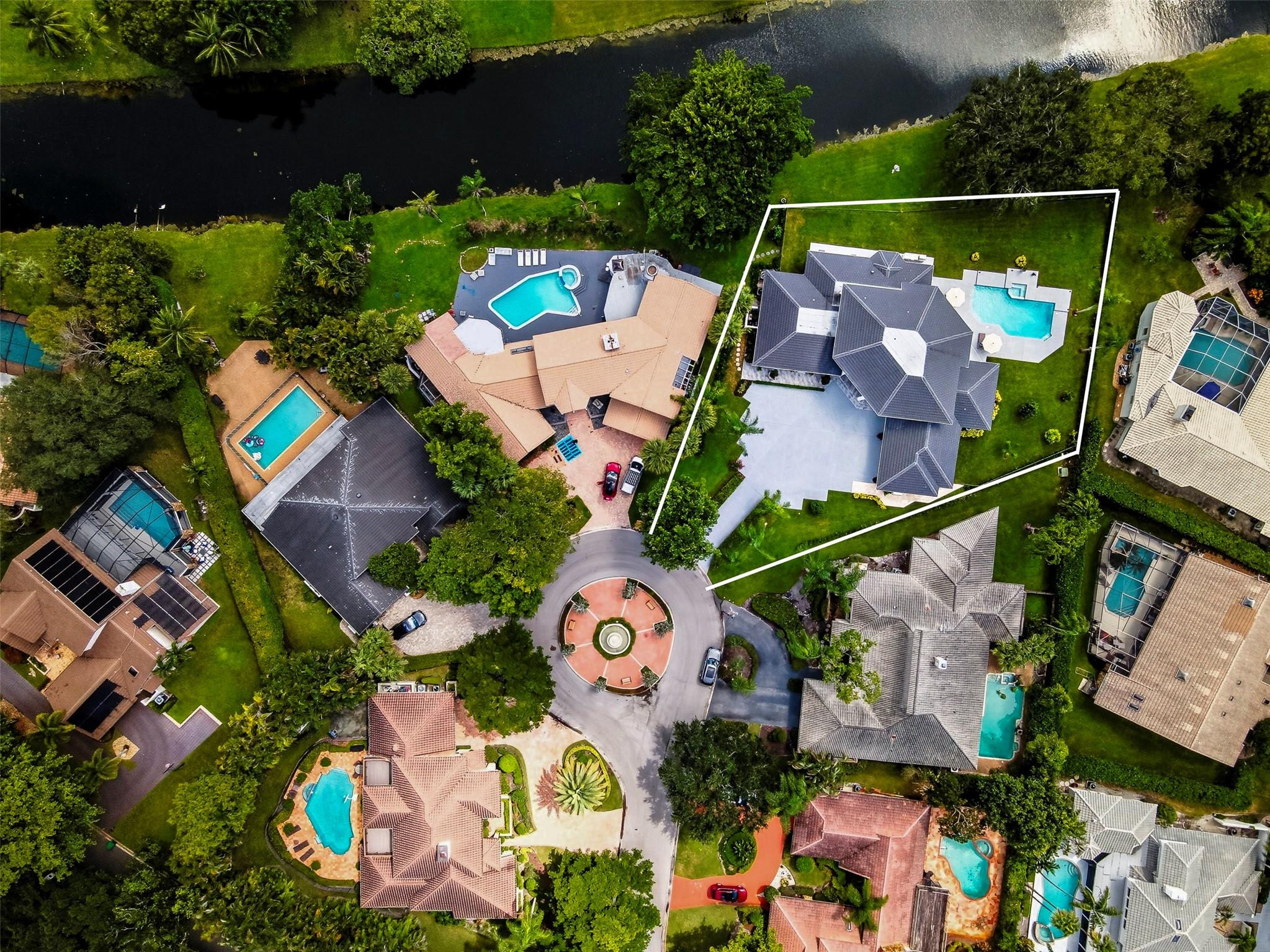 Foto de propiedad en 10038 Vestal Place, Coral Springs, FL 33071 Coral Springs con MLS# 