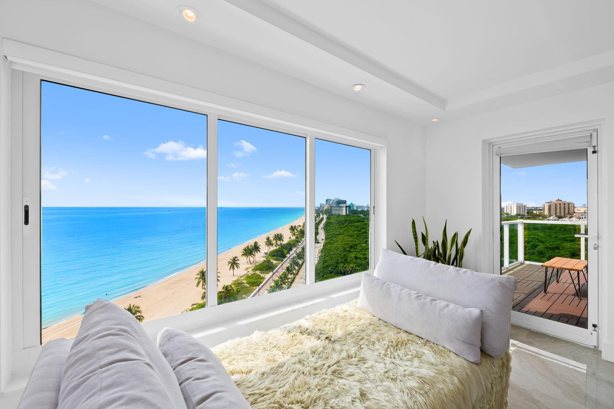Foto de propiedad en 1151 N Fort Lauderdale Beach Boulevard 14D, Fort Lauderdale, FL 33304 Fort Lauderdale con MLS# 