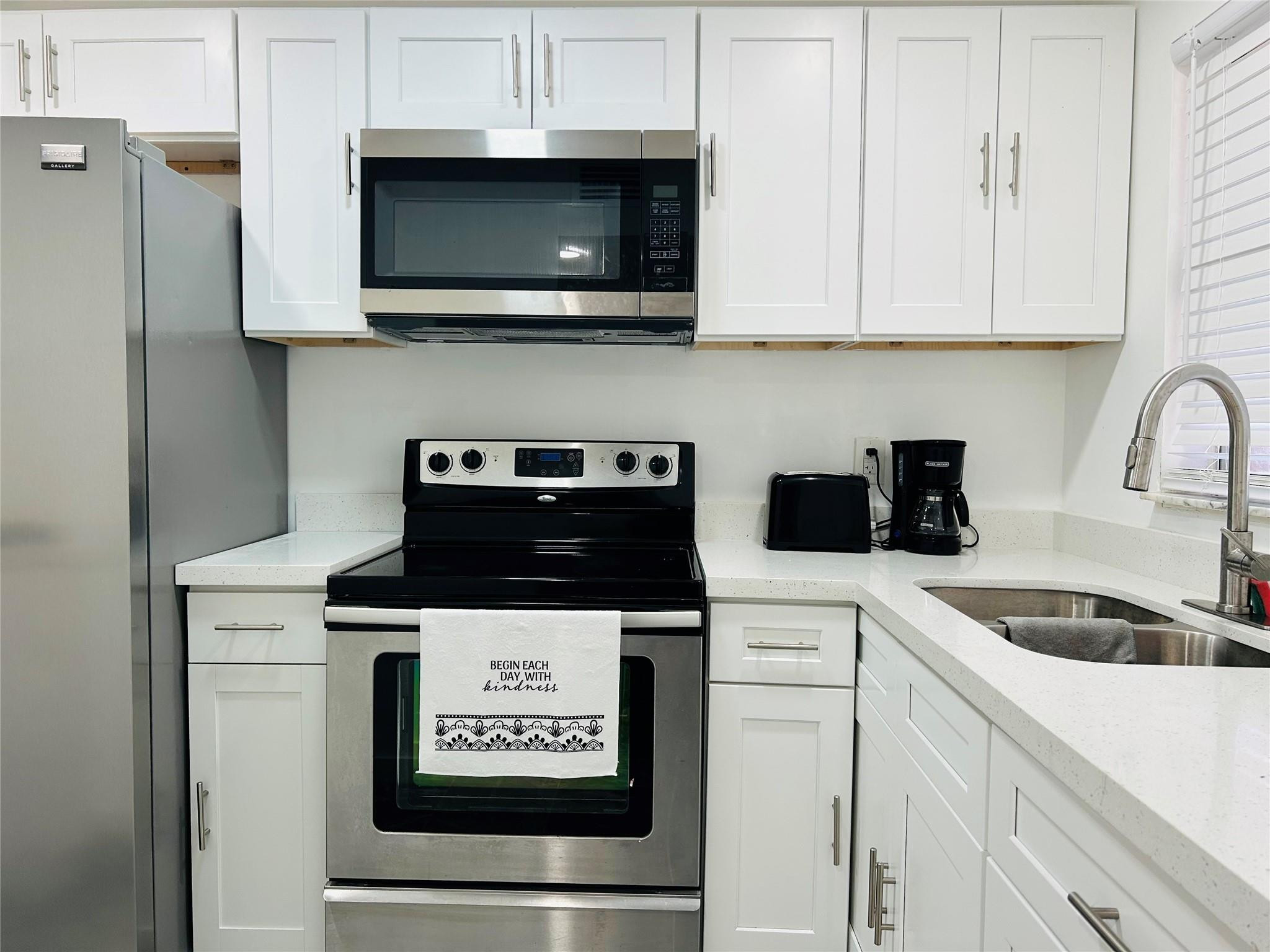 Foto de propiedad en 2871 E Sunrise Lakes Drive 101, Sunrise, FL 33322 Sunrise con MLS# 