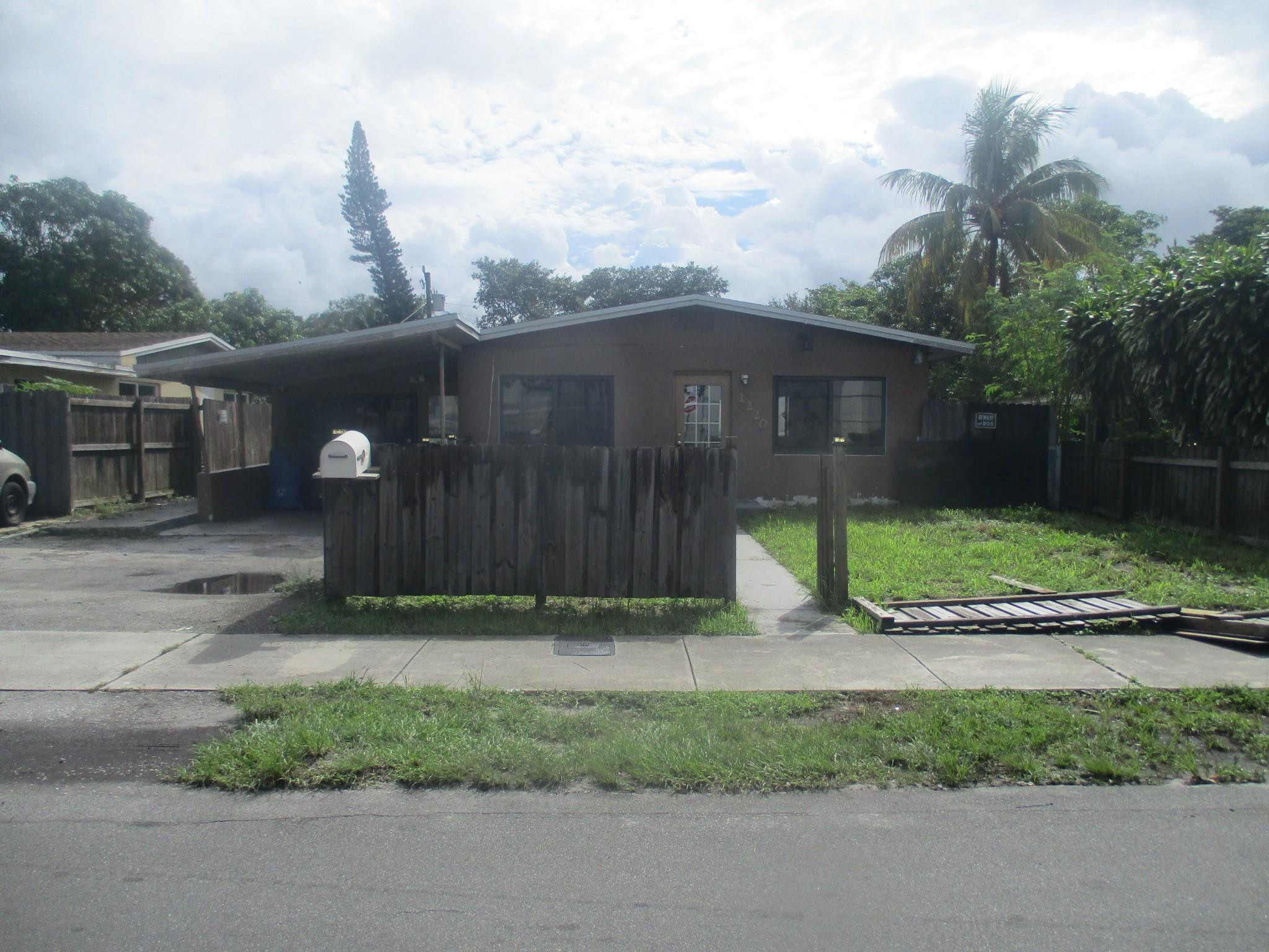 Foto de propiedad en 1220 NW 7th Terrace, Fort Lauderdale, FL 33311 Fort Lauderdale con MLS# 