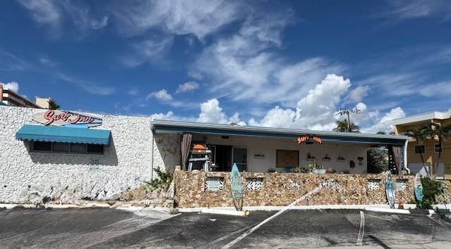 LARGE BUILDING ON 2 LOTS, 80 FEET FROM THE OCEAN AND BROADWALK, PLENTY OF PARKING, ALL THE STREETS ARE BEING BRICK PAVERED, AND UNDERGROUNG UTILITIES, IN PROGRESS