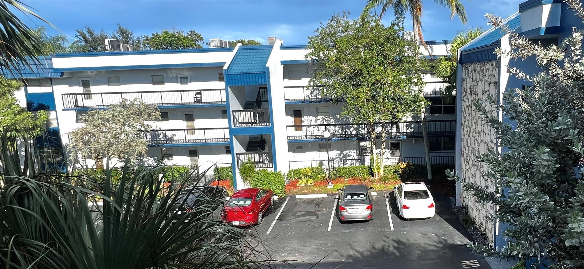 Foto de propiedad en 3080 Holiday Springs Boulevard 301, Margate, FL 33063 Margate con MLS# 