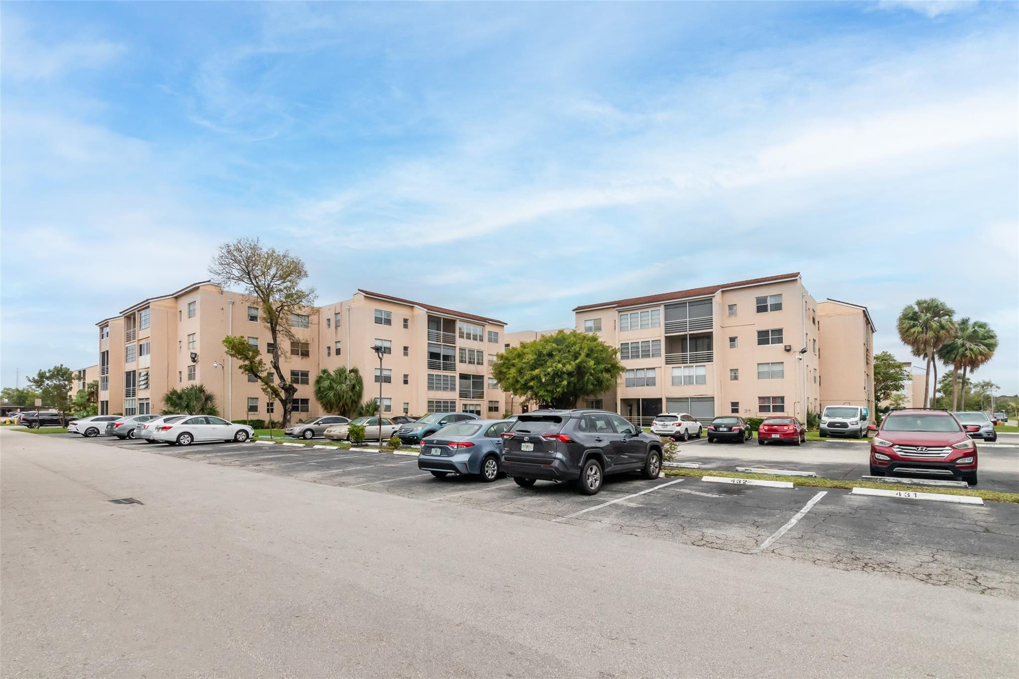 En Venta 2840 Somerset Drive 403, Lauderdale Lakes, FL 33311, Lauderdale Lakes, FL 33311
