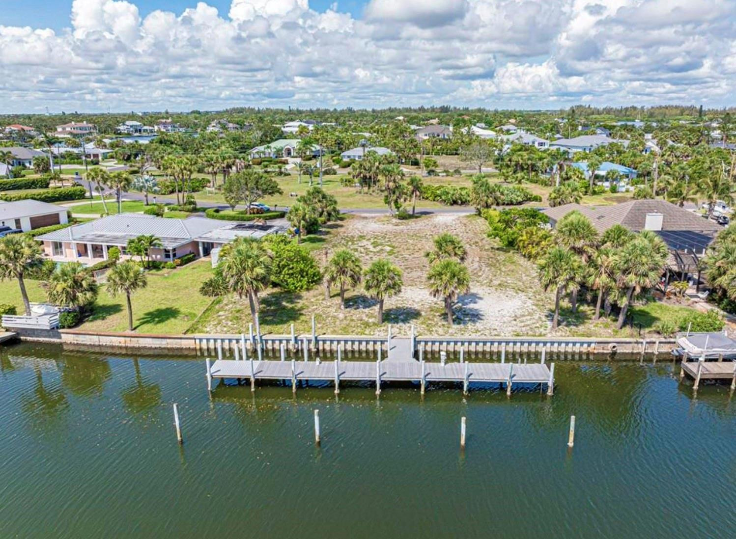 Foto de propiedad en 4406 Bethel Creek Drive, Vero Beach, FL 32963 Vero Beach con MLS# 